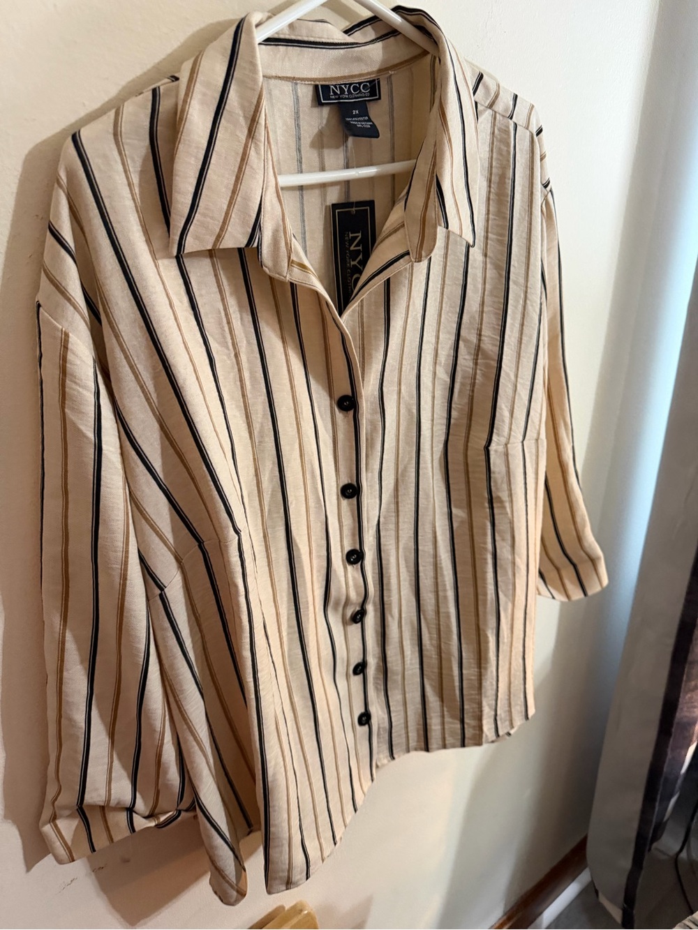 NWT NYCC Women’s Size 2x  Beige Striped Button-Up Shirt